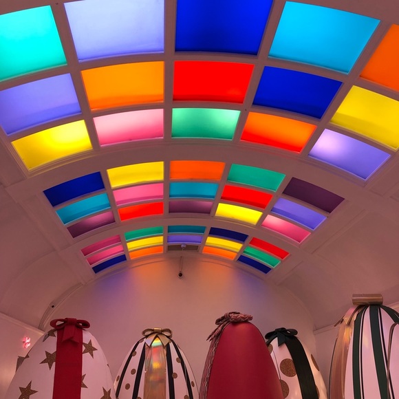 Meet the Posher - Picture 1 of 7